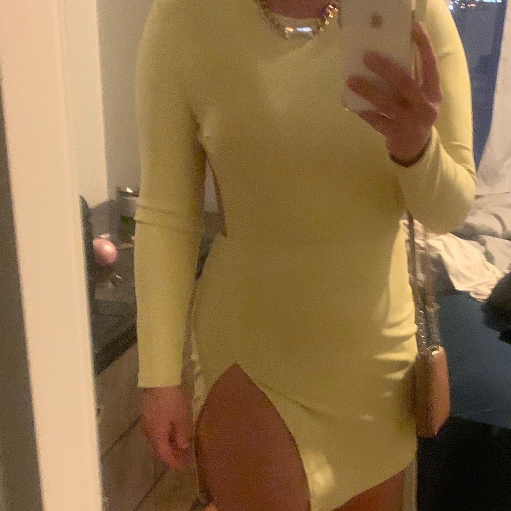 Yellow dress